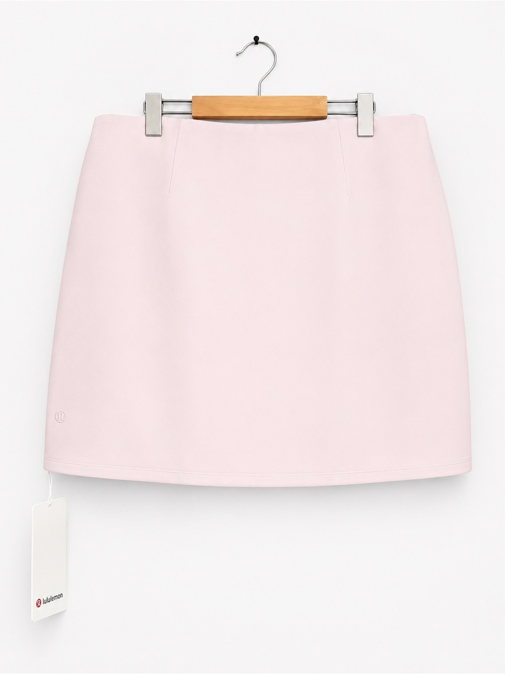 Lululemon Softstreme High-Rise Mini Skirt
Pink Organza Size XL